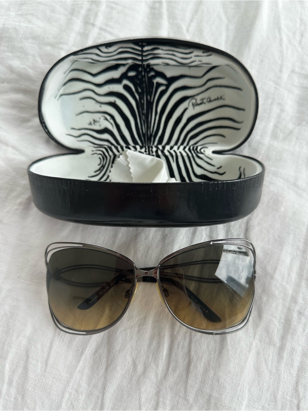 Roberto Cavalli Brown Gradient Butterfly Sunglasses with Zebra-Print Case